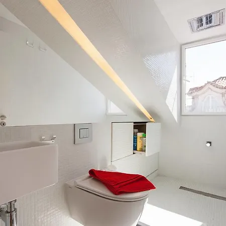 Апартаменти Alfama Riverview