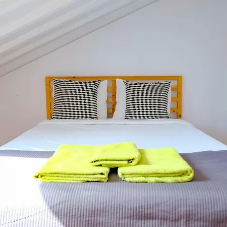 Alfama Riverview Apartmán *