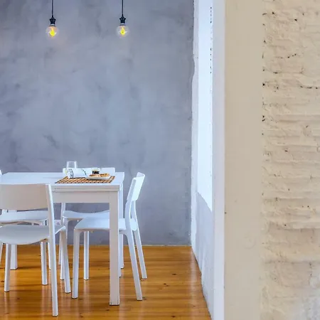 Alfama Riverview Apartmán *